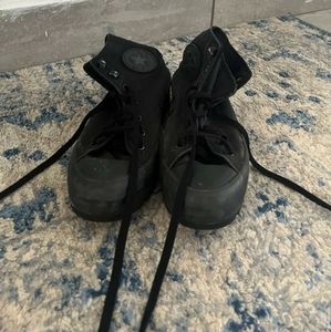 Black platform, converse